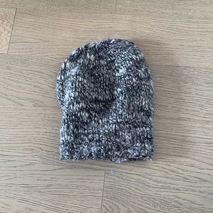 Stylish Gray Knit Beanie